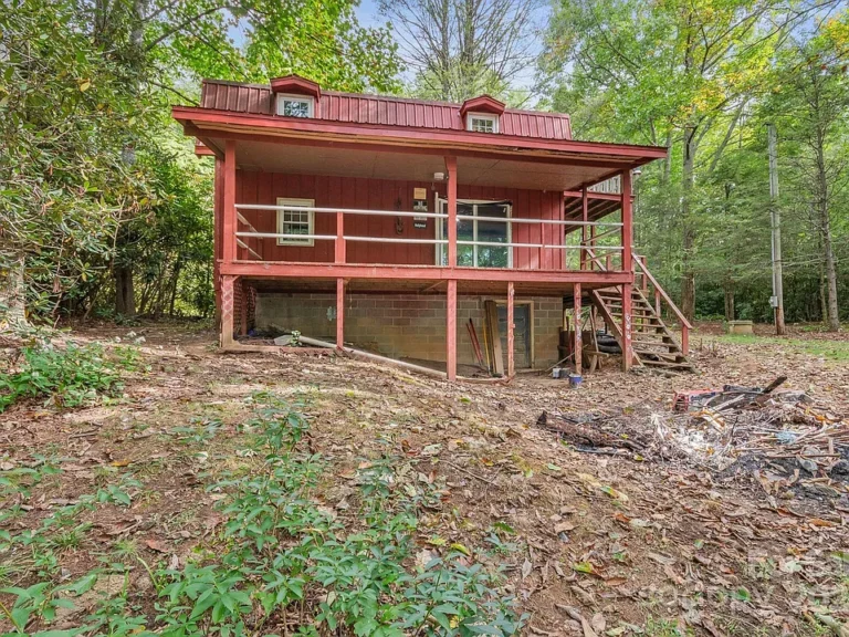 Investors Dream: Your Blank Canvas in Burnsville