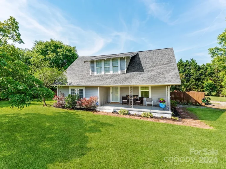 Discover the charm of this 2-bedroom, 1-bathroom farmhouse in Gold Hill, NC.