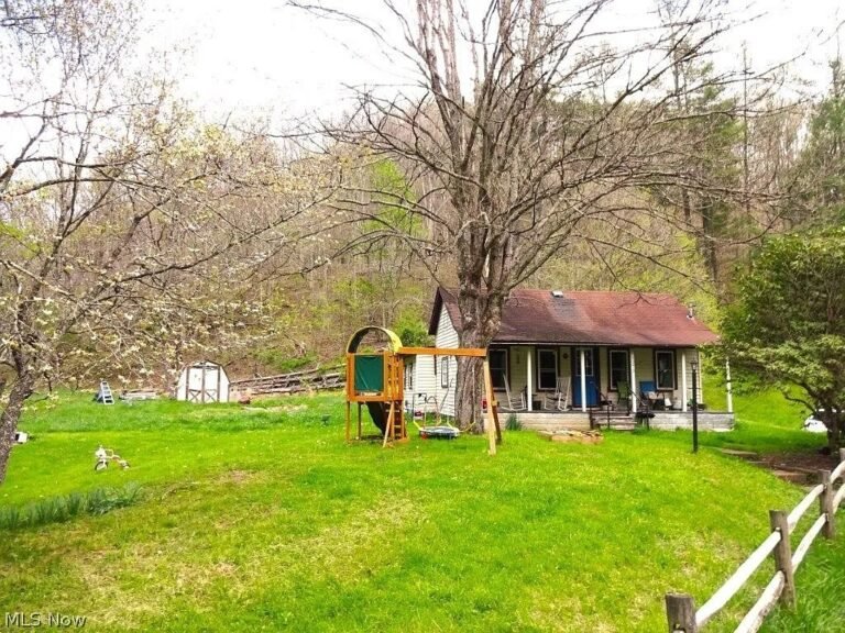 Cozy Country Home on 50.71 Acres in Spencer, West Virginia
