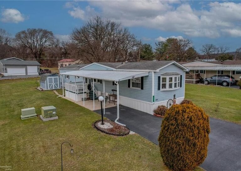 Peaceful Living in Walnutport MHC II $85,000