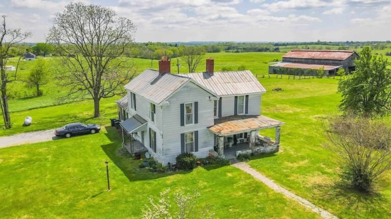 Charming 3-Bedroom Home on 6 Acres in Stanford, Kentucky
