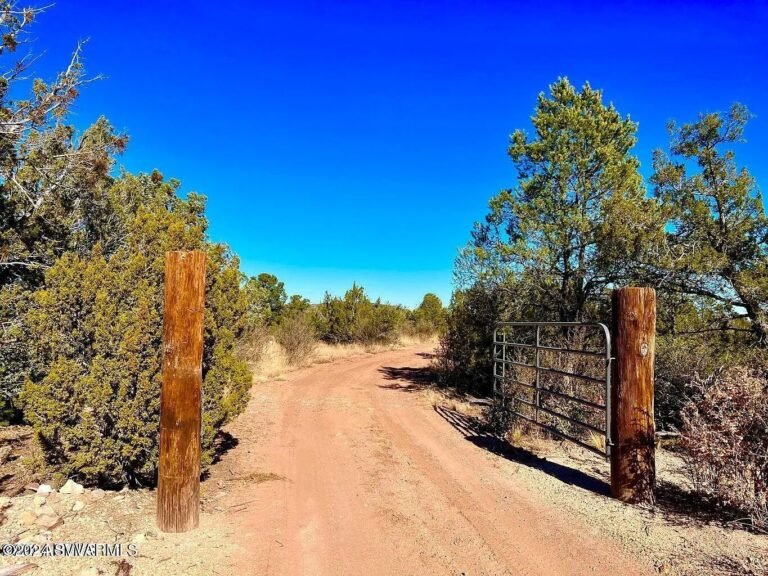 40.57 Acres of Scenic Land in Seligman, Arizona