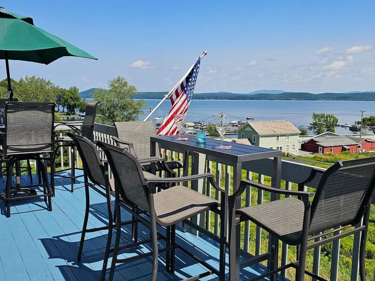 Lake Champlain Paradise: Stunning Views & Resort Lifestyle $129,900