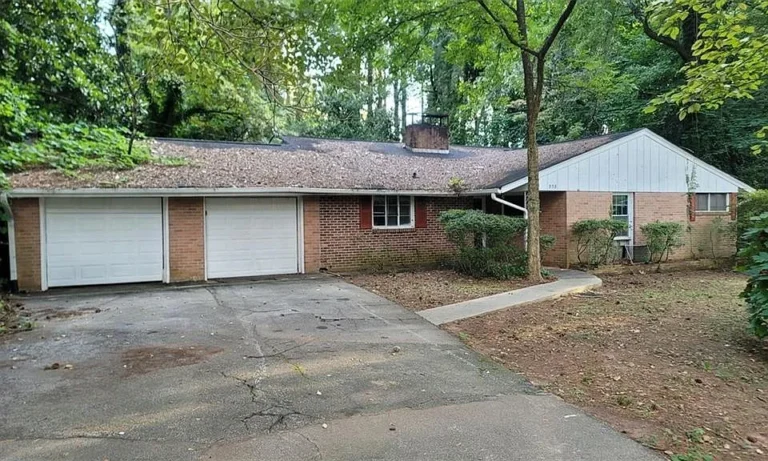 Welcome to 959 Peyton Rd, a hidden gem in the heart of Atlanta! This 3-bedroom, 2-bathroom home offers an incredible opportunity for those with a vision. $179,900