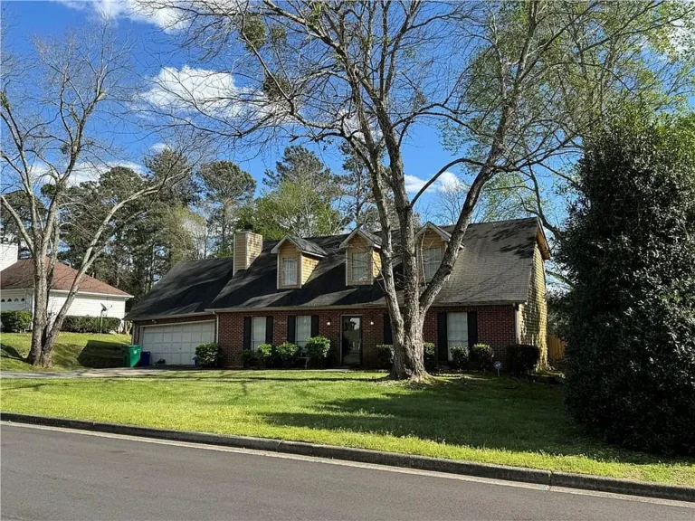 This spacious four-bedroom, two-and-a-half-bathroom home presents a fantastic opportunity for savvy investors or homeowners looking for a renovation project. $189,900