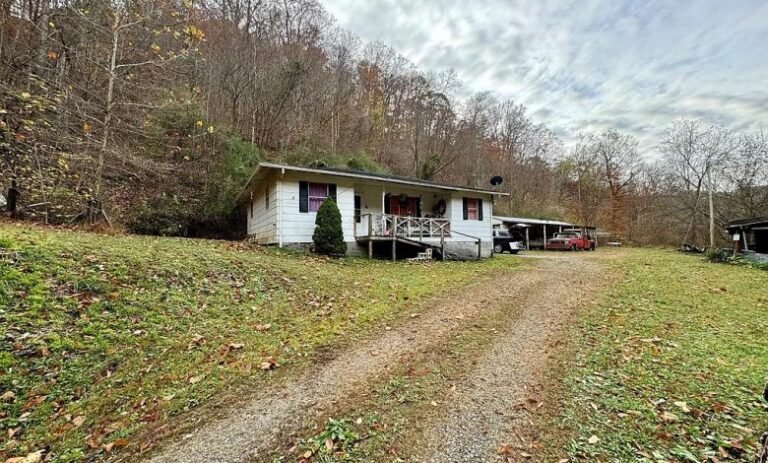 Spacious 100-Acre Property with 2-Bedroom Home in Kimper, Kentucky