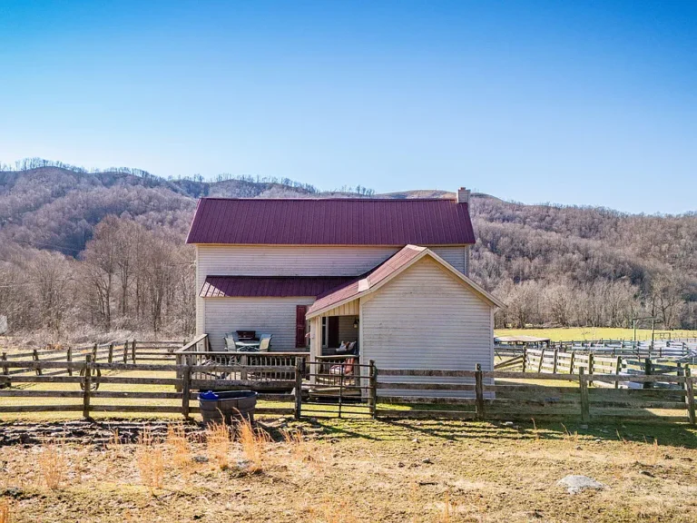 Country Living at its Finest: 3-Bedroom Farmhouse on 3+ Acres $100,000