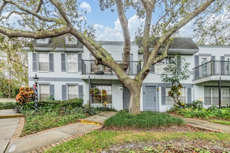 Spacious 2-Bedroom Condo in Prime Tampa Location $164,900