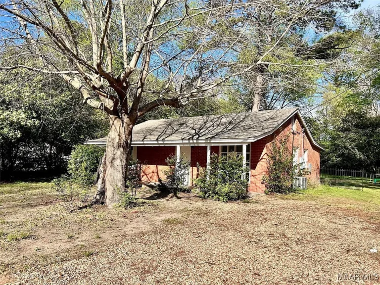 Located in the heart of Millbrook, this delightful 2-bedroom, 1-bathroom home offers a peaceful retreat just minutes from local shopping and dining. $129,900