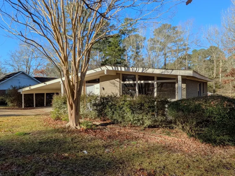 3 BD/2 BA Home in Brandon, MS $75,000
