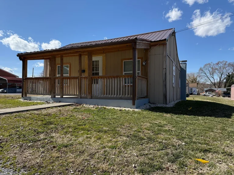 Charming Updated Cottage on Corner Lot! $149,000