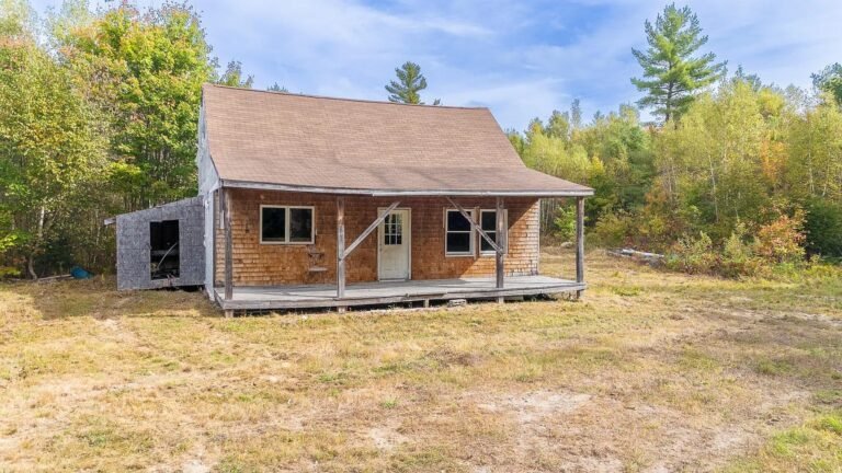 2-Bedroom Off-Grid Cabin for Sale in Lagrange, Maine