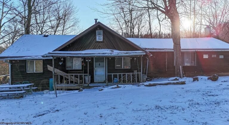 1-Bedroom Cabin on 38.4 Acres in Mannington, West Virginia