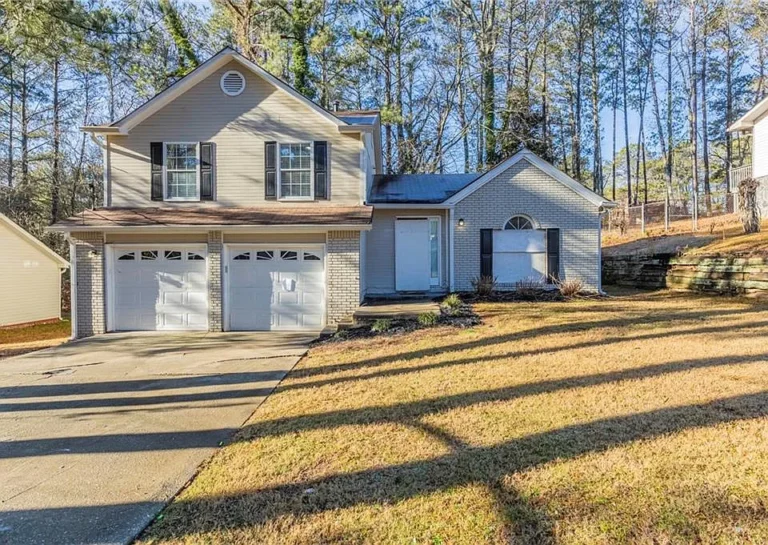 Stunning 3-Bedroom, 3-Bathroom Home with Spacious 2-Story Layout