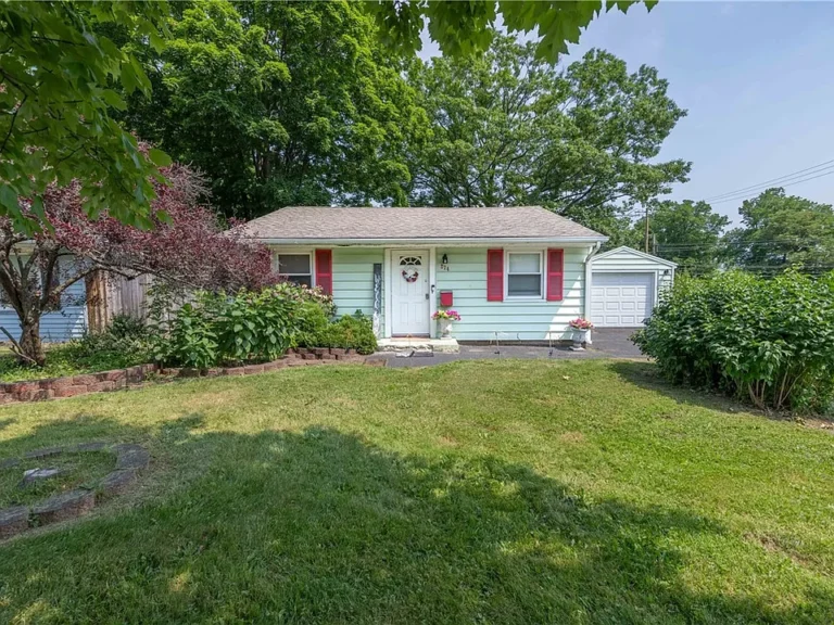 Cute & Cozy Ranch in the Heart of Greece: Updated & Move-In Ready! $149,900