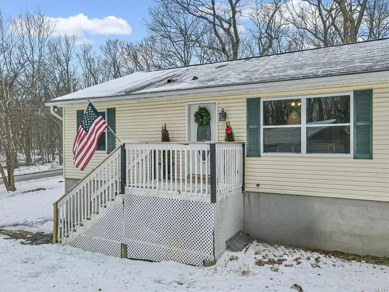 Welcome to 2236 Eagle Path, a charming 3-bedroom, 2-bathroom home nestled in the desirable Pocono Mountain Lake Estates community. $285,000