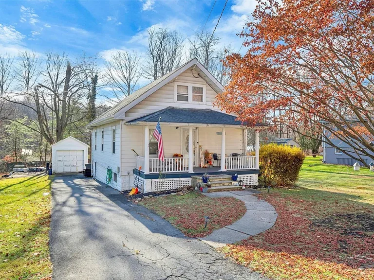 Charming Home with Traditional and Modern Elements in a Tranquil Neighborhood