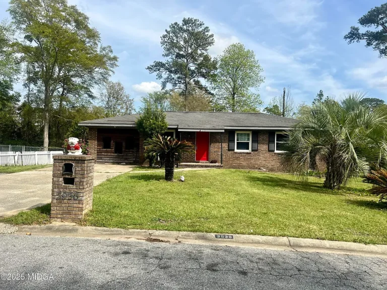 Charming All-Brick Home with Tropical Aesthetic – 3936 Hartness Street, Macon, GA 31204 $74,000