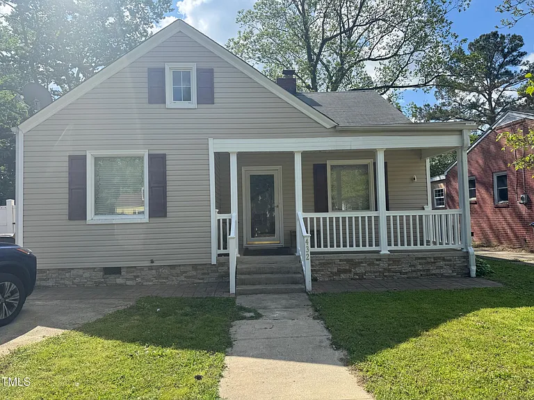 Great home with upgrades and privacy fence plus fireplace with insert in the living room. $165,900