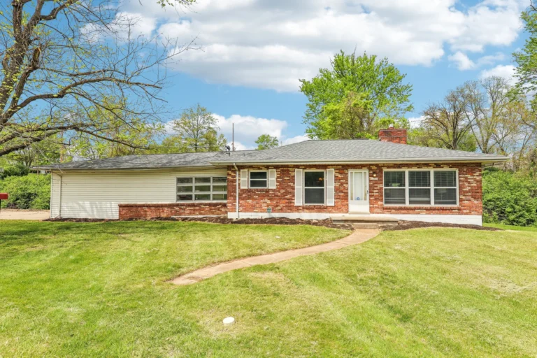 Charming All-Brick 2-Bedroom Home in Lindbergh School District $210,000