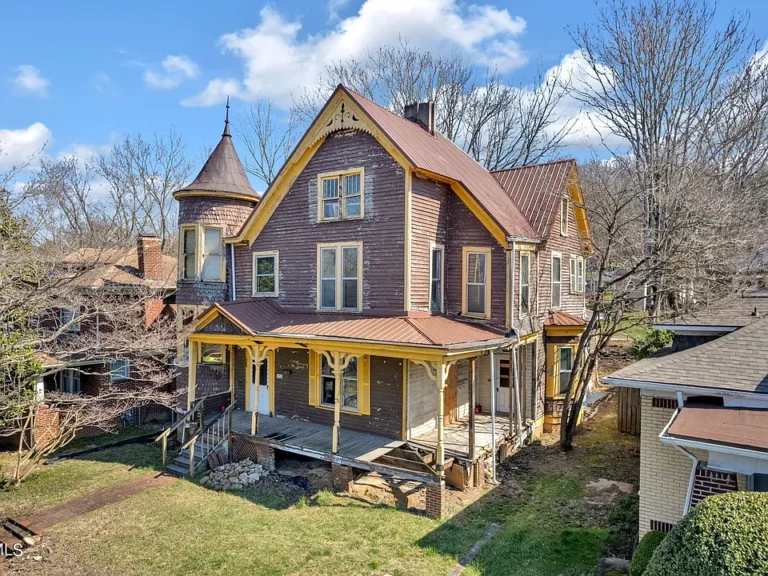 Back on Market! Own a Piece of History in Johnson City’s Tree Streets! $119,000