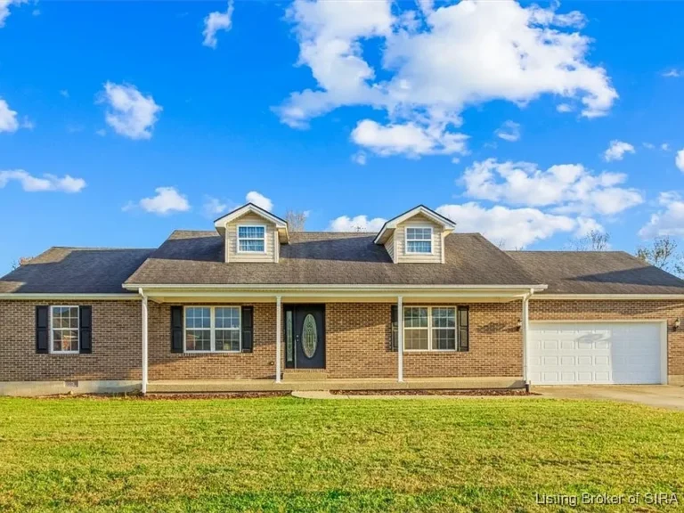 Spacious 3-Bedroom, 2-Bath Home with Pool & Oversized Garage – Just Minutes from I-65! $239,900