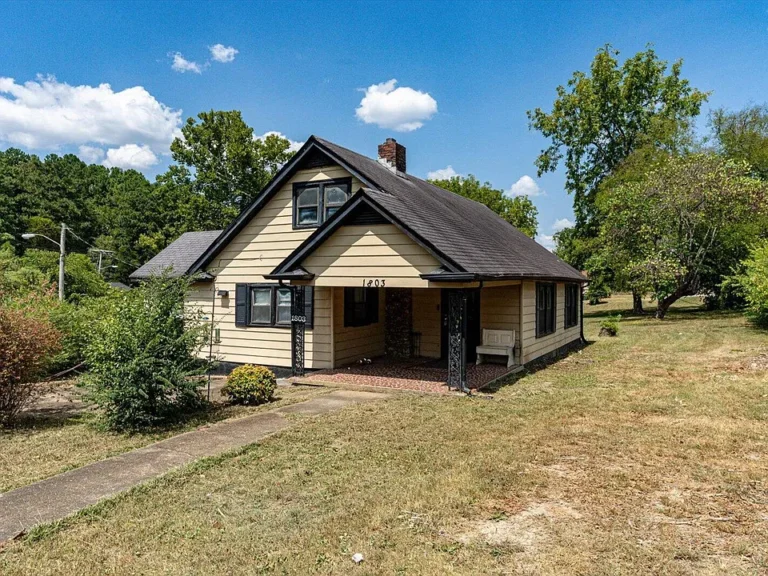 Charming Updated Home Just Minutes from Downtown Chattanooga $168,000