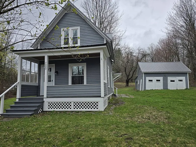3.3 (+-) Acres with newly renovated 2 Bedroom Country home. $215,000