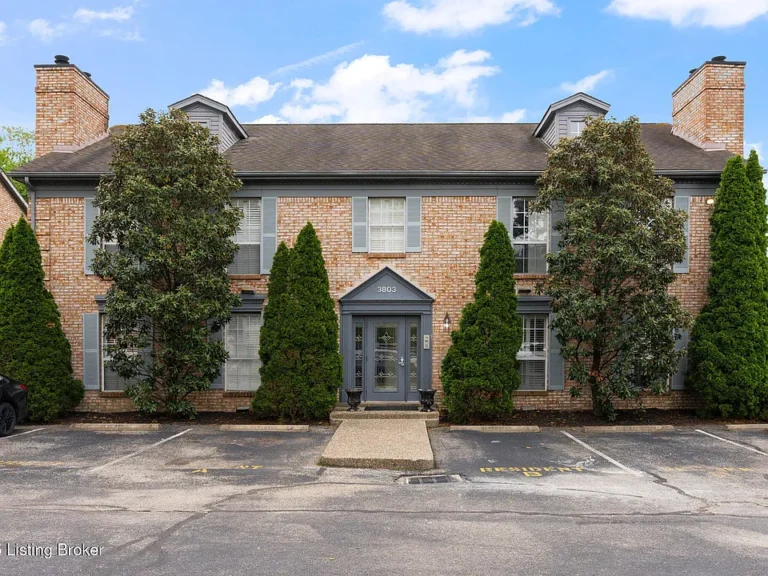 Comfortable & Convenient First-Floor Condo with Private Patio $168,000