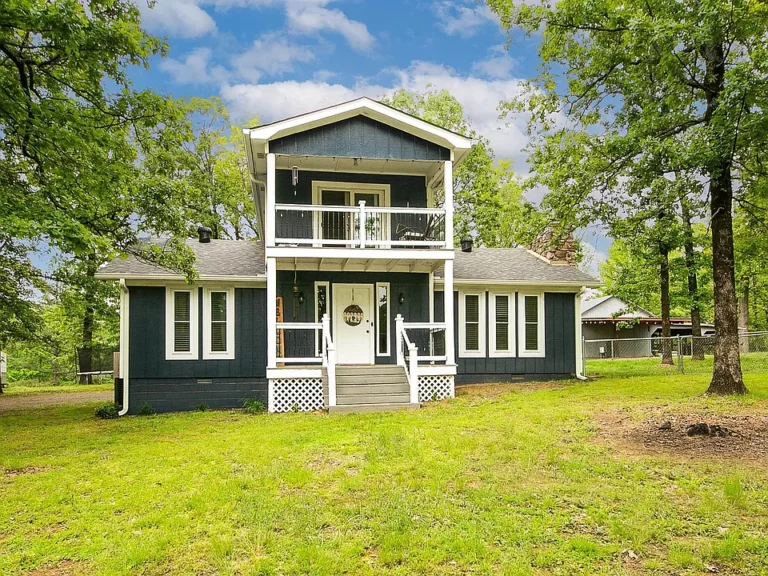 Affordable Country Living with Land, Charm & a Powered Shop! $234,999