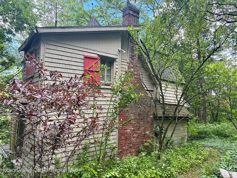 Nestled in the scenic folds of Saugerties, NY, $185,000