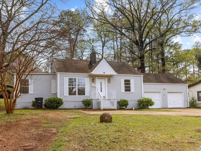 Modern Comfort Meets Stylish Renovation at 1341 Pineview Road! $115,000