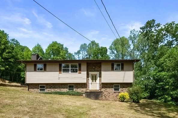 4 Bedroom House in Clendenin, West Virginia