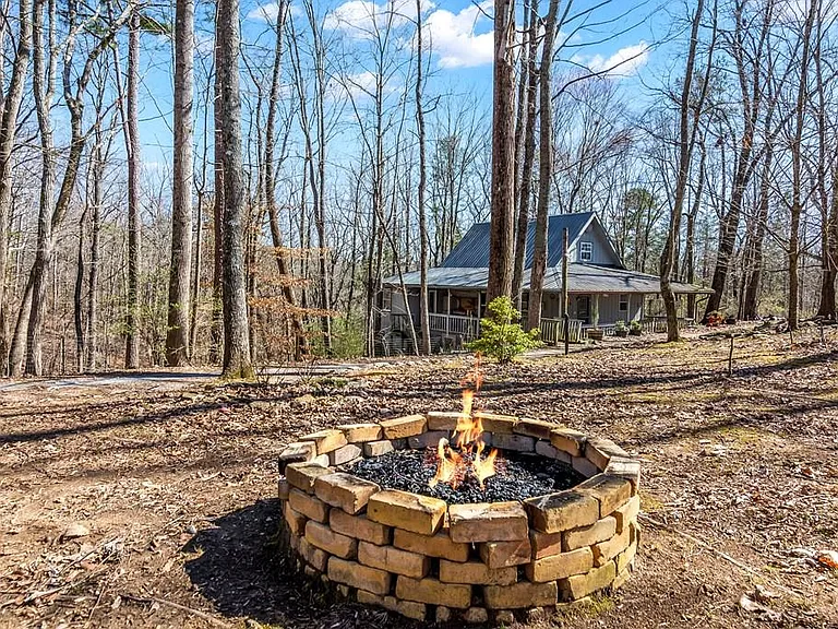 Welcome to your perfect mountain escape!