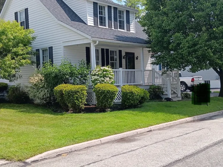 Somerset, PA |  3 Bedrooms |  1.5 Baths |  Spacious Yard |  Workshop Area $125,000