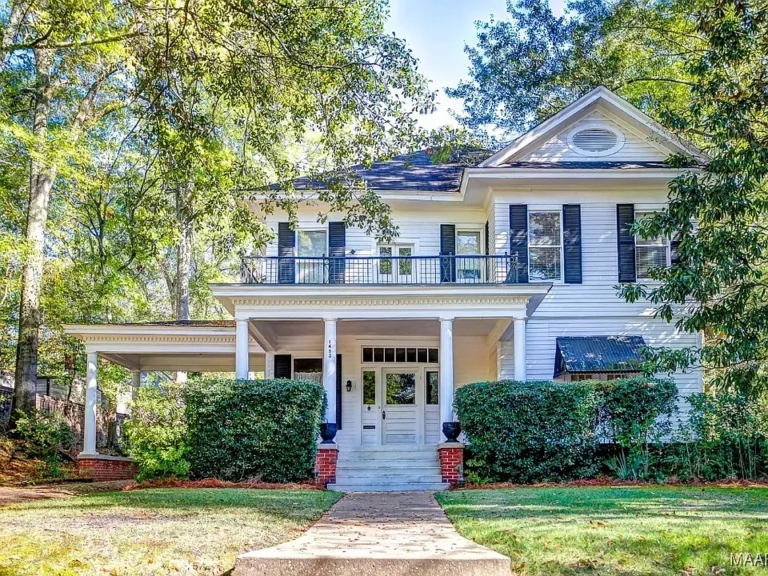 Historic 1910 Gem on Double Lot – Steps from Governor’s Mansion | Montgomery, AL 4,300+ Sq Ft | 4 Beds | 2 Baths | Double Lot | Detached Garage | Bonus Dwelling $225,000