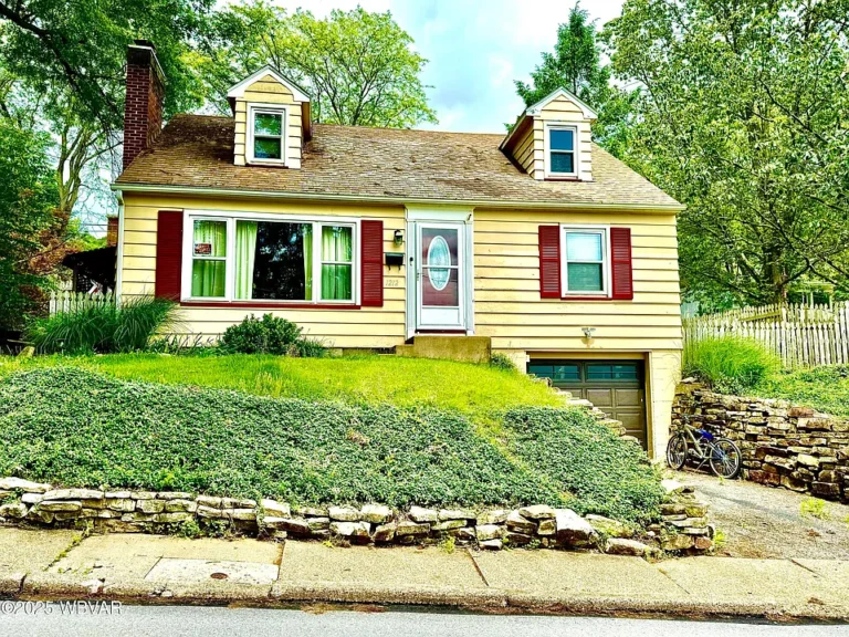 Skyline Views & Classic Charm – 4-Bed, 3-Bath Cape Cod in Prime Williamsport Location $150,000