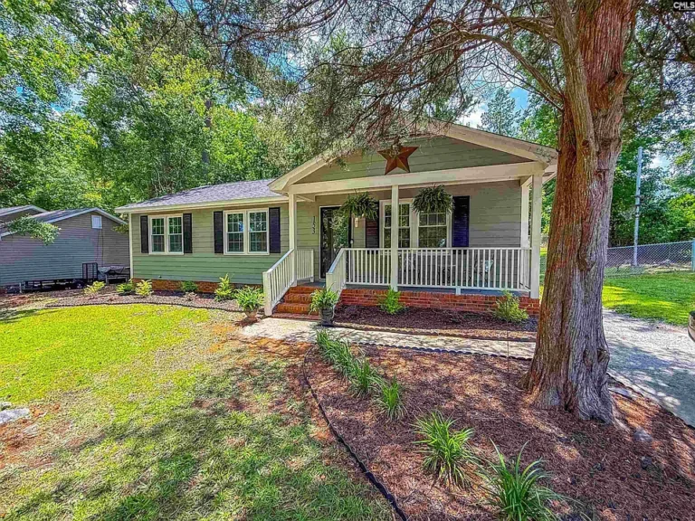 Charming One-Level Cottage in Lexington One School District $203,500