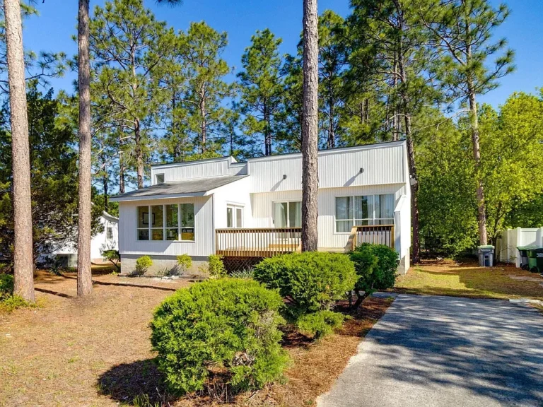 Modern Style Meets Everyday Comfort – Fully Renovated Contemporary Home $195,000