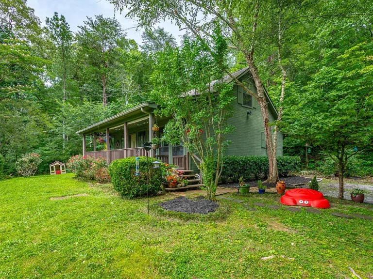 Scenic Serenity Just Minutes from Chattanooga! $259,900