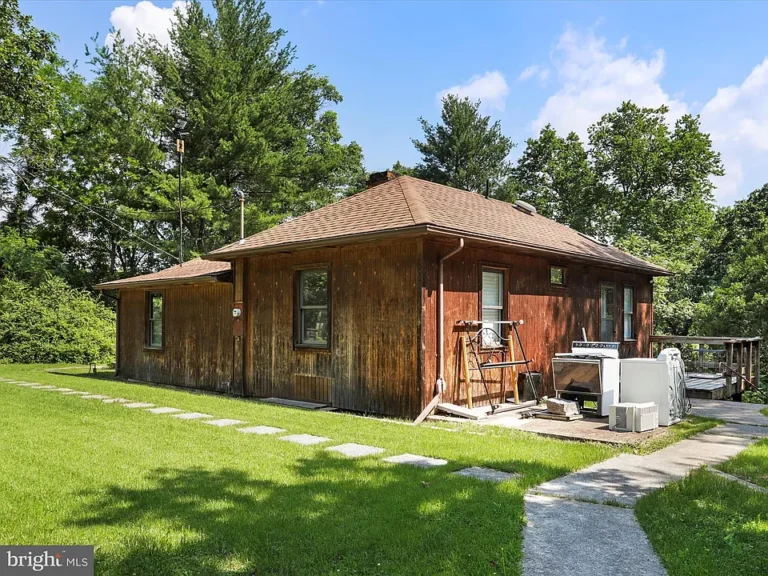 Rustic Retreat on 11 Private Acres! $265,000