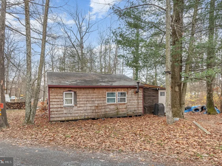 Cozy 2-Bedroom, 1-Bath Cabin Near Caledonia State Park – Fully Remodeled & Move-In Ready! $39,900