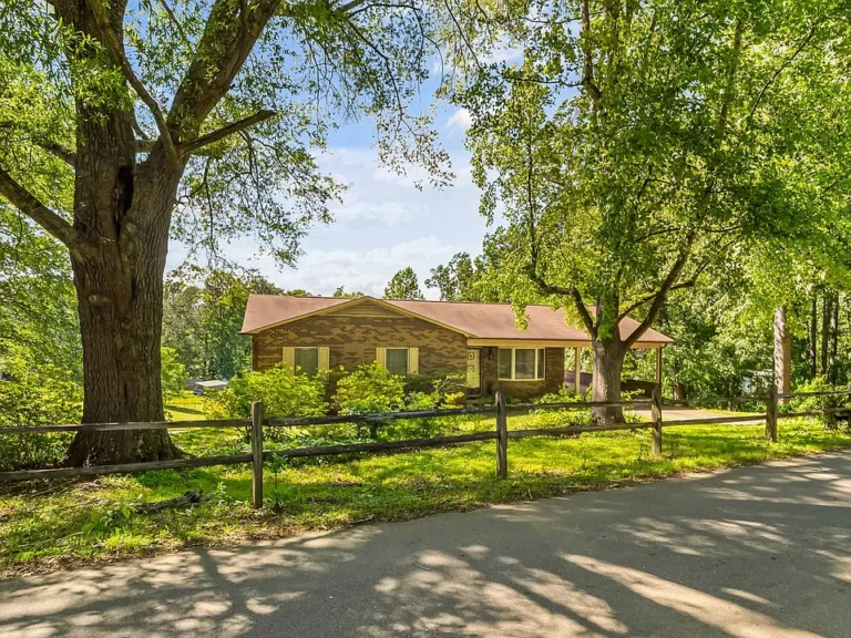 Brick Ranch Home in Morganton, NC 3 bedrooms & 2 bathrooms, including a primary bedroom with a private bath $147,616