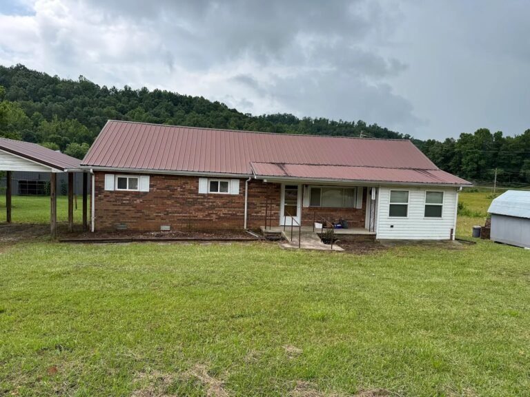 3 Bedroom Home with 85 Acres for Sale in Rockholds, Kentucky