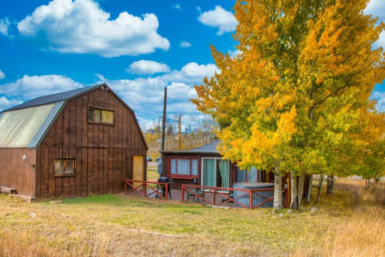 2 Beds | 2 Baths | Detached Garage | Sunroom | Built 1900 $275,000