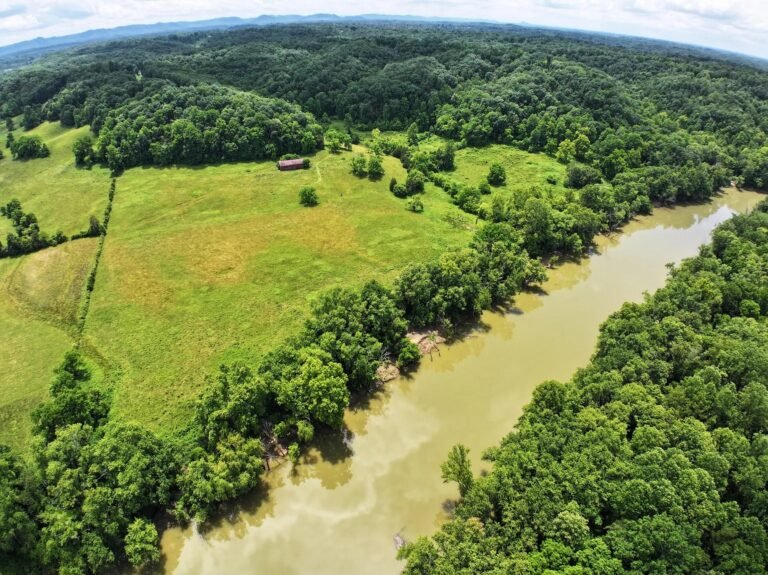 66 Acres with River Frontage for Sale in Irvine, Kentucky