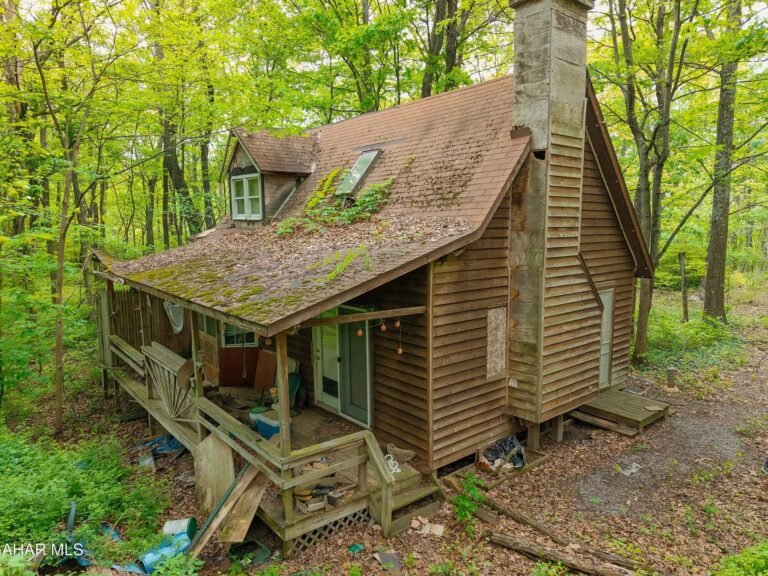 Clearville, PA Land with Cabin and Utilities on 5.14 Acres