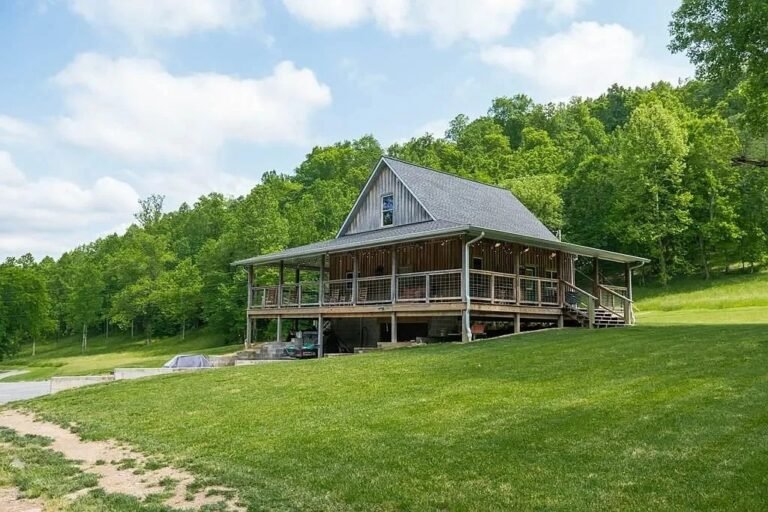 115-Acre Farm with 2-Bedroom Home for Sale in Gainesboro, Tennessee