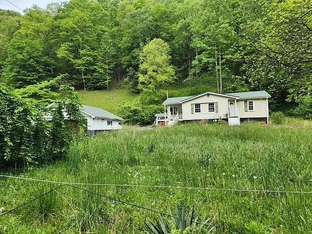 Rural Home on 6 Acres with Basement – Phelps, Kentucky