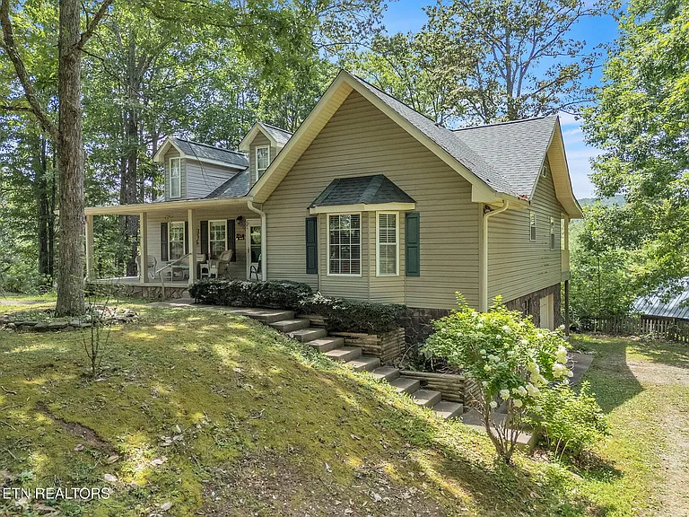 Come enjoy your morning sunrise on your covered front porch and evening sunsets on your amazing back deck! $389,500